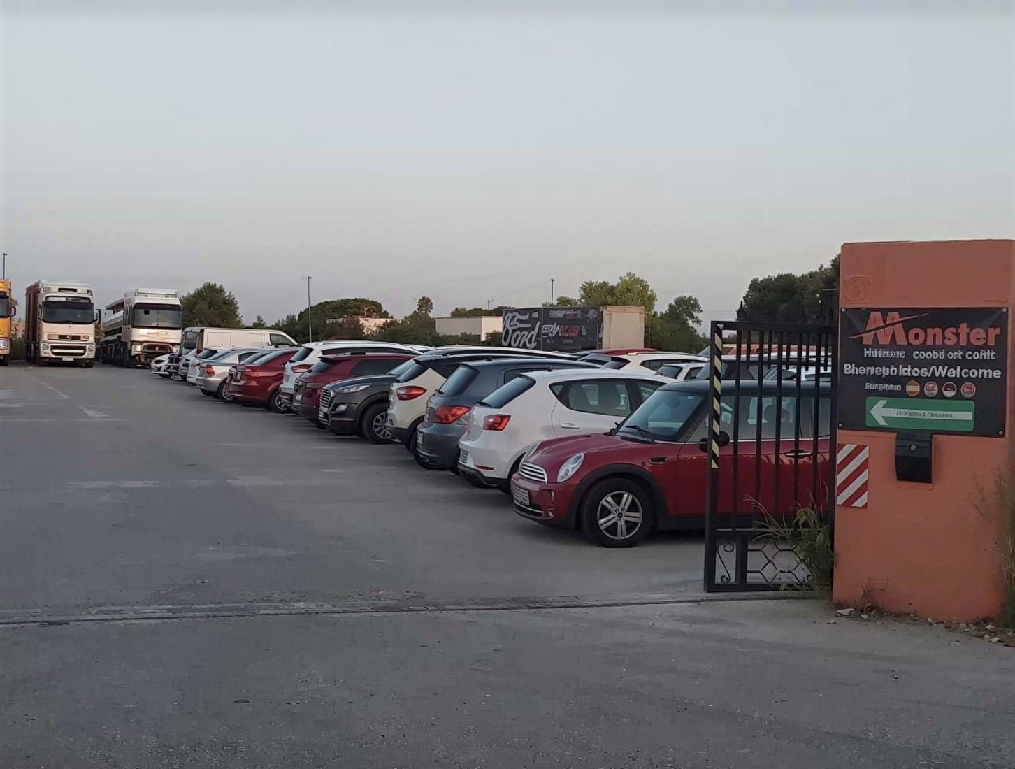 Monster Parking - zdjęcie parkingu
