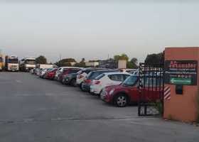 Zdjęcie parkingu Monster Parking przy lotnisku