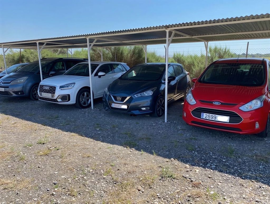 The Best Parking Covered Valet - zadaszony parking z myciem przy lotnisku Alicante